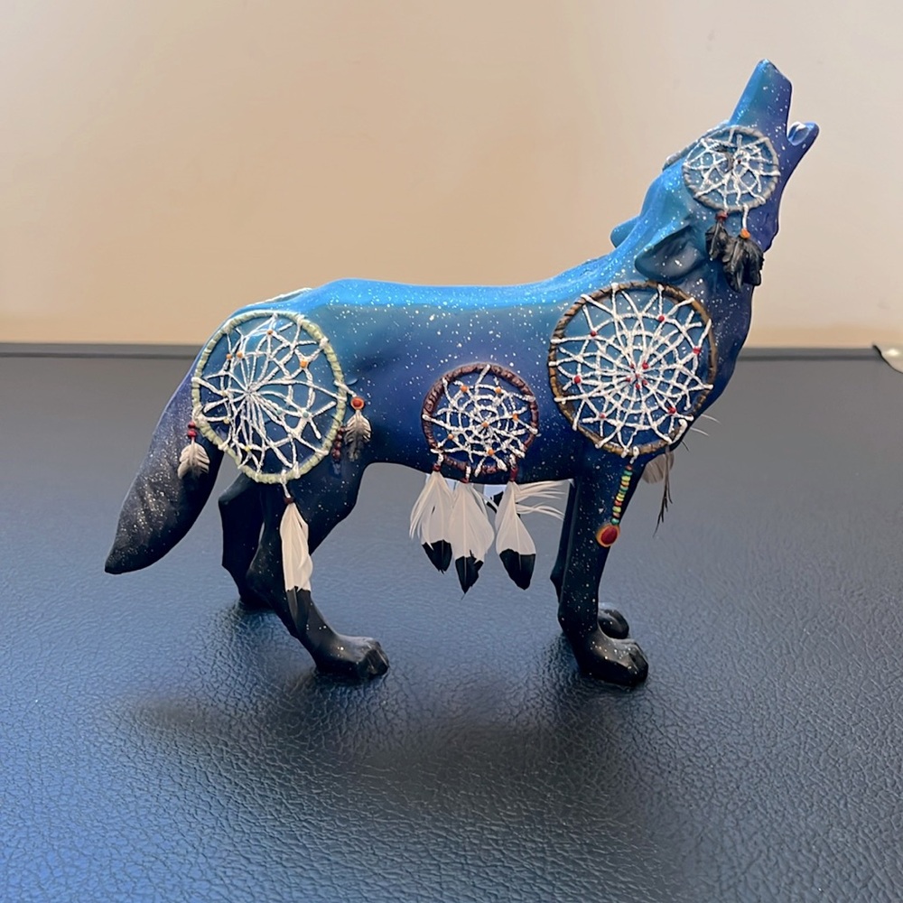 Collectable Wolf Figurine | Night Sky With Feathered Dreamcatcher